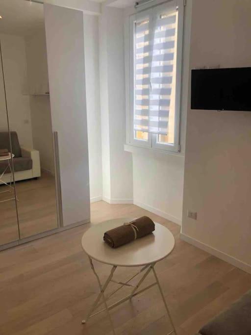 Appartamento Porta Romana Milão Exterior foto