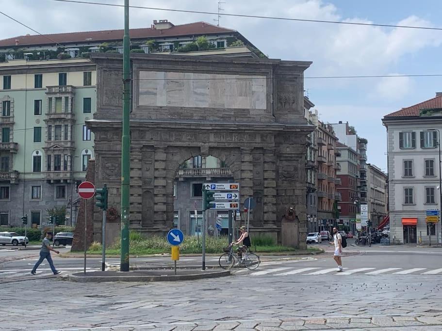 Appartamento Porta Romana Milão Exterior foto