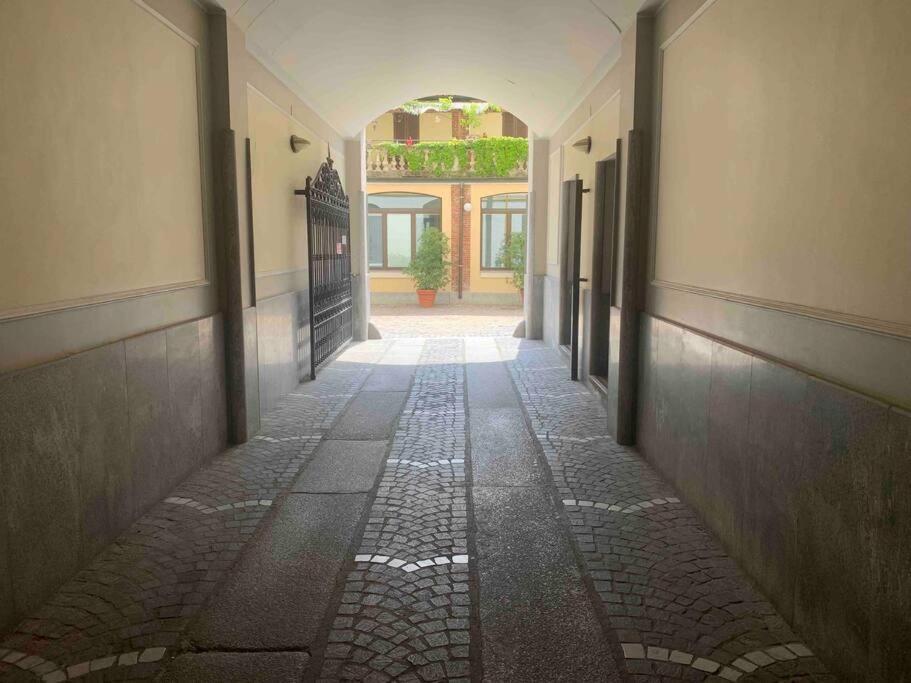 Appartamento Porta Romana Milão Exterior foto